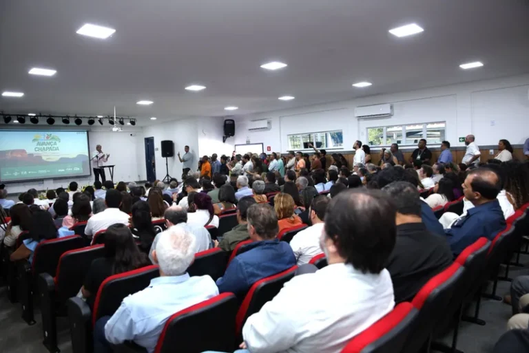 Chapada Diamantina recebe programa de desenvolvimento e etapa de pavimentação da BA-245