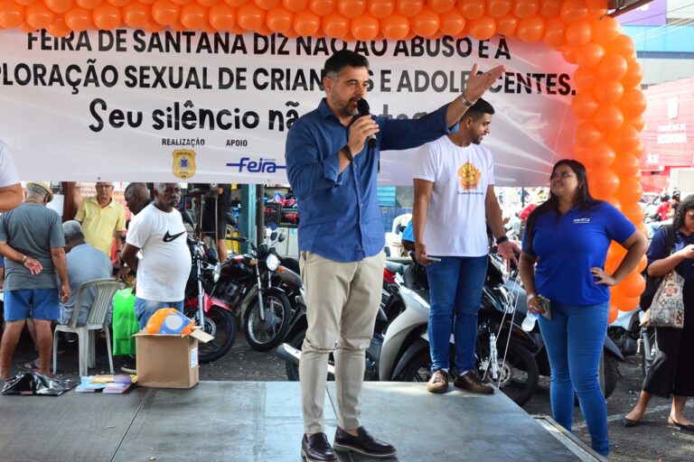 Autoridades divulgam manifesto em Feira de Santana para o combate à exploração sexual infantil
