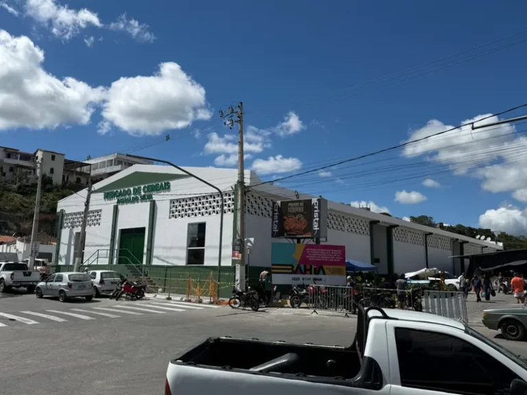 Governo do Estado entrega Mercado Municipal de Jaguaquara