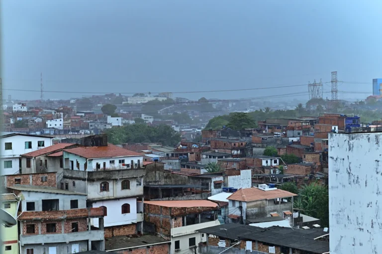 Abril teve chuva acima da média em Salvador e Defesa Civil fez mais de 1.400 vistorias
