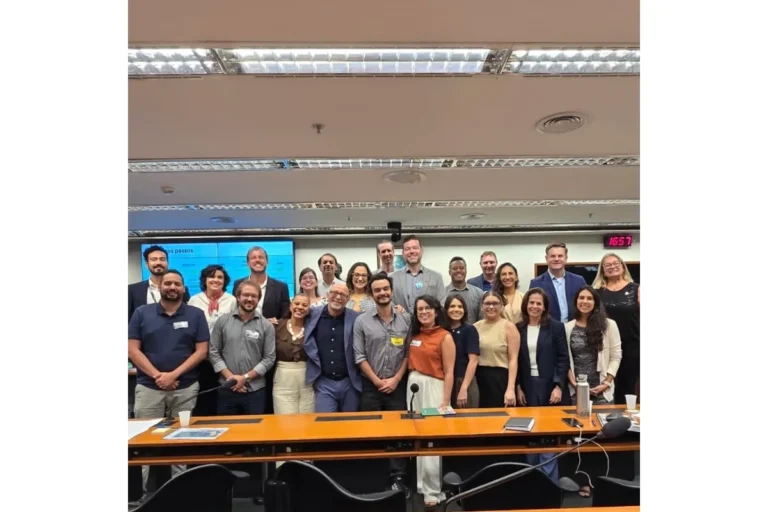 Iniciativas de gestão de resíduos de Salvador são destaques em encontro nacional em Brasília