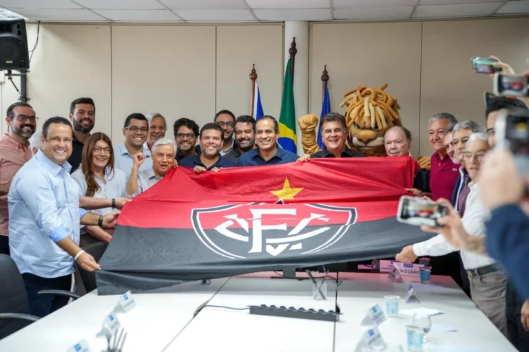 Prefeitura de Salvador recebe documentação do Vitória para autorizar obra da Arena Barradão